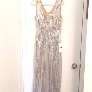 Mac‎ Duggal Gown Size 14W All-Over Sequins and Cutouts Sleeveless NWT New wTags